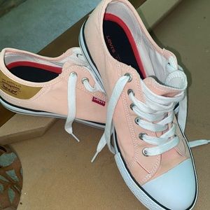 Levi’s women’s sneakers